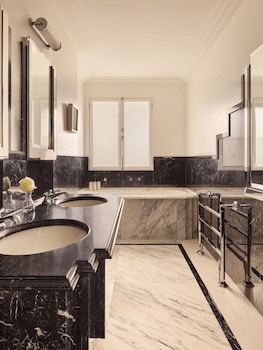 Claridge's Suite