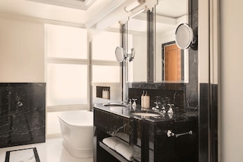 Claridge's Studio