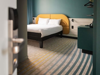 Premium Room, 1 Double Bed (Accessible)