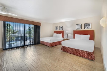 Standard Room, 2 Queen Beds, Non Smoking, Balcony