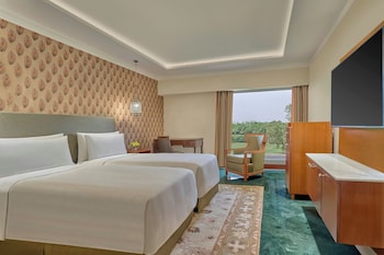 Room, 2 Twin Beds, Garden View