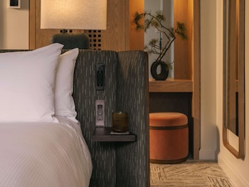 Suite, 1 King Bed, Terrace (Wellness Studio, Peak View)