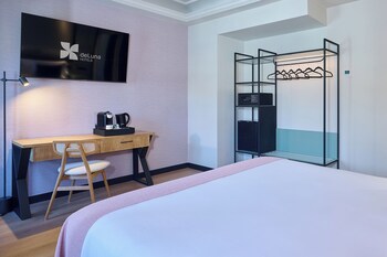 Deluxe Room (Puerta Elvira)