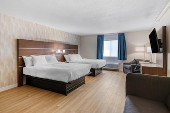 Standard Room, 2 Queen Beds, Non Smoking (Larger Room;with Sofabed)