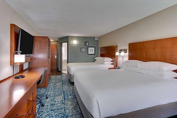 Deluxe Room, 2 Queen Beds, Accessible, Non Smoking