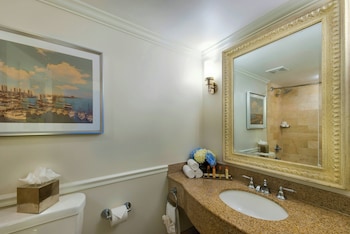 Room, 1 King Bed (Sunset View)