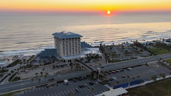 Room, 1 King Bed (Sunset View)