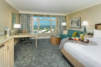 Room, 1 King Bed (Sunset View)