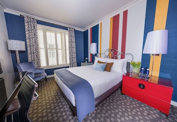 Deluxe Room, 1 Queen Bed
