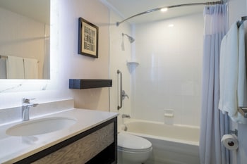Premium Room, 1 Queen Bed with Sofa bed