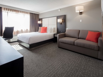 Premium Room, 1 Queen Bed with Sofa bed