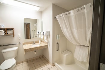 Room, 2 Queen Beds, Accessible, Non Smoking