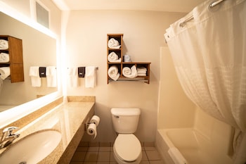 Suite, 1 Queen Bed with Sofa bed, Non Smoking (Upgrade)