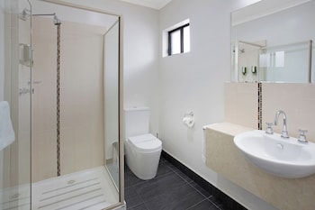 Standard Room, Multiple Beds, Non Smoking