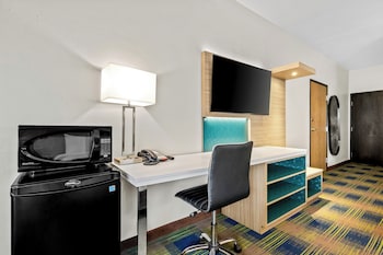 Standard Room, 2 Queen Beds, Non Smoking