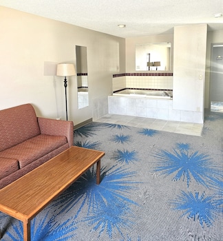 Suite, 2 Queen Beds, Non Smoking