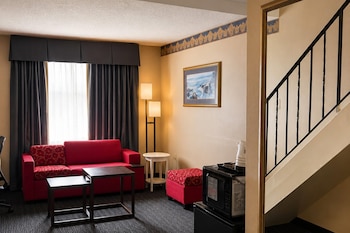 Loft, 1 Queen Bed, Non Smoking (One-Bedroom Loft Suite)