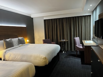 Executive Room, Multiple Beds, Non Smoking