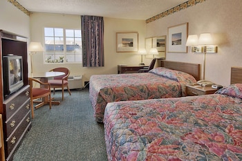 Standard Room, 2 Queen Beds