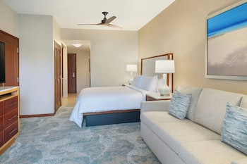 Room, 1 King Bed with Sofa bed, Balcony (Oceanfront)