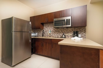 One Bedroom Deluxe 1 King