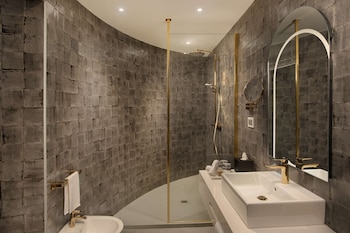 nhow Junior Suite