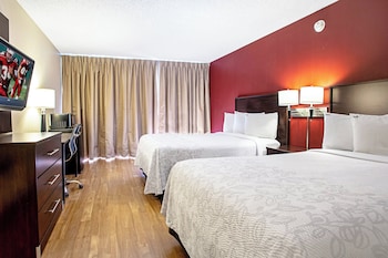 Deluxe Room, 2 Double Beds (Smoke Free)