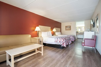 Suite, 2 Queen Beds, Non Smoking