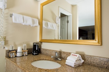 Suite, 1 King Bed with Sofa bed, Non Smoking (Two Room)