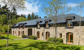 Two Bedroom Courtyard Lodge - Self Catering includes one double room and one twin room, Courtyard vi
