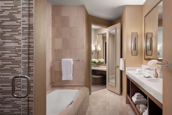 Fairmont Grand Suite, 1 King Bed, 1 Bedroom