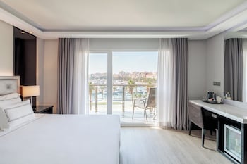 Melia Room