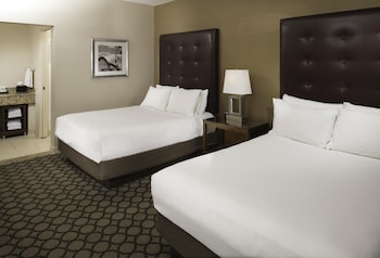 Suite, 2 Bedrooms (2 King Beds)