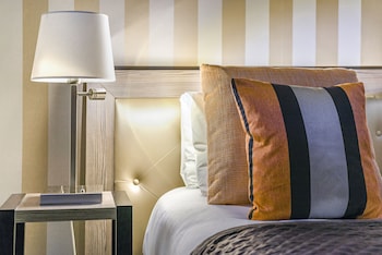 Quadruple Room, Connecting Rooms