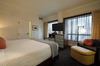 Deluxe Room, 1 King Bed
