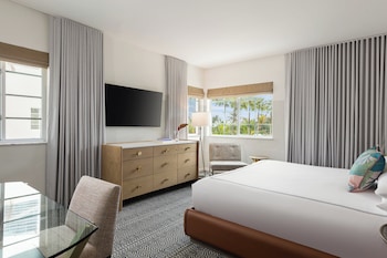 Premium Room, 1 King Bed, Oceanfront
