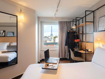 Comfort Room, 1 Double Bed (Eiffel Tower View)