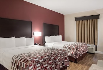 Deluxe Room, 2 Queen Beds, Accessible, Non Smoking (Roll-In Shower)