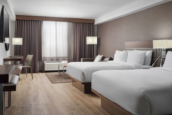 Deluxe Room, Multiple Beds (Hearing Accessible)
