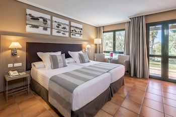 Superior Room (Golf View)