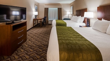 Standard Room, 2 Queen Beds, Non Smoking, Refrigerator & Microwave (Main Tower)