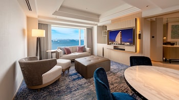 Suite, 1 Bedroom (Panoramic View)