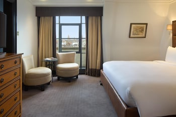 Premium Room (Square View)