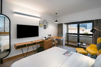 Club Room, 2 Twin Beds