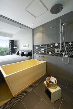 The Main Deluxe Double Room with Cypress Bath "Shin-Edo" Non-Smoking