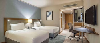Deluxe Room, 2 Twin Beds, Sea View
