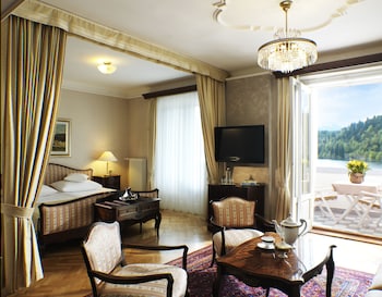 Suite, Balcony, Lake View