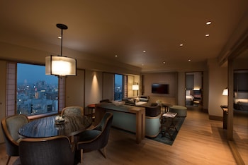 King Executive Suite