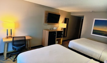 Room, 2 Queen Beds, Non Smoking