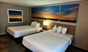 Room, 2 Queen Beds, Non Smoking